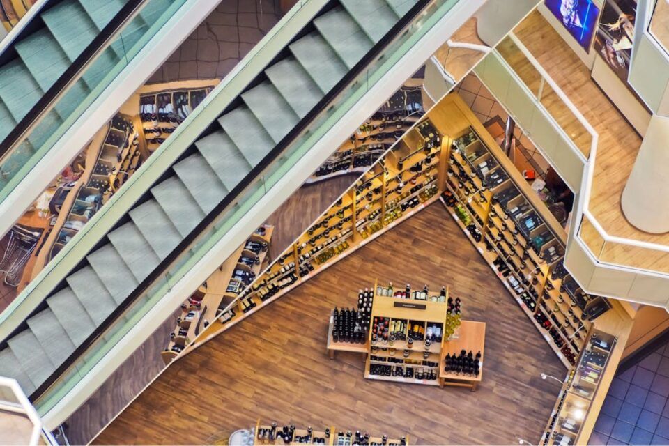 empty-supermarket